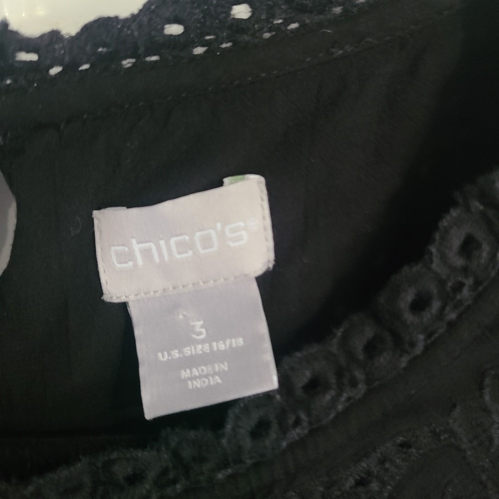 Chico's Black lace cut out top, 3/4 Sleeves, Size 16/18 Women's Pre-Loved - Picture 3 of 10
